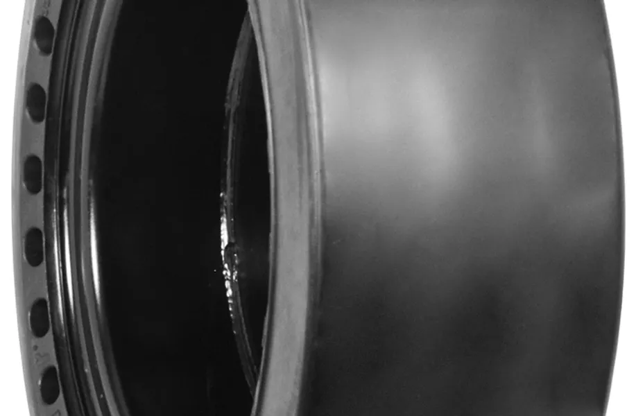 rs=w_1200,h_600,cg_true (2) A close up of the rim of an object